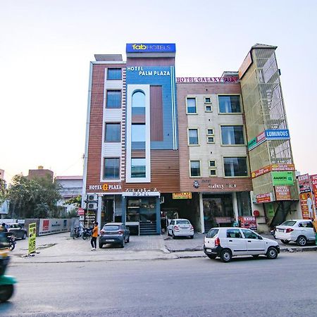 Fabhotel Palm Plaza Zirakpur Extérieur photo