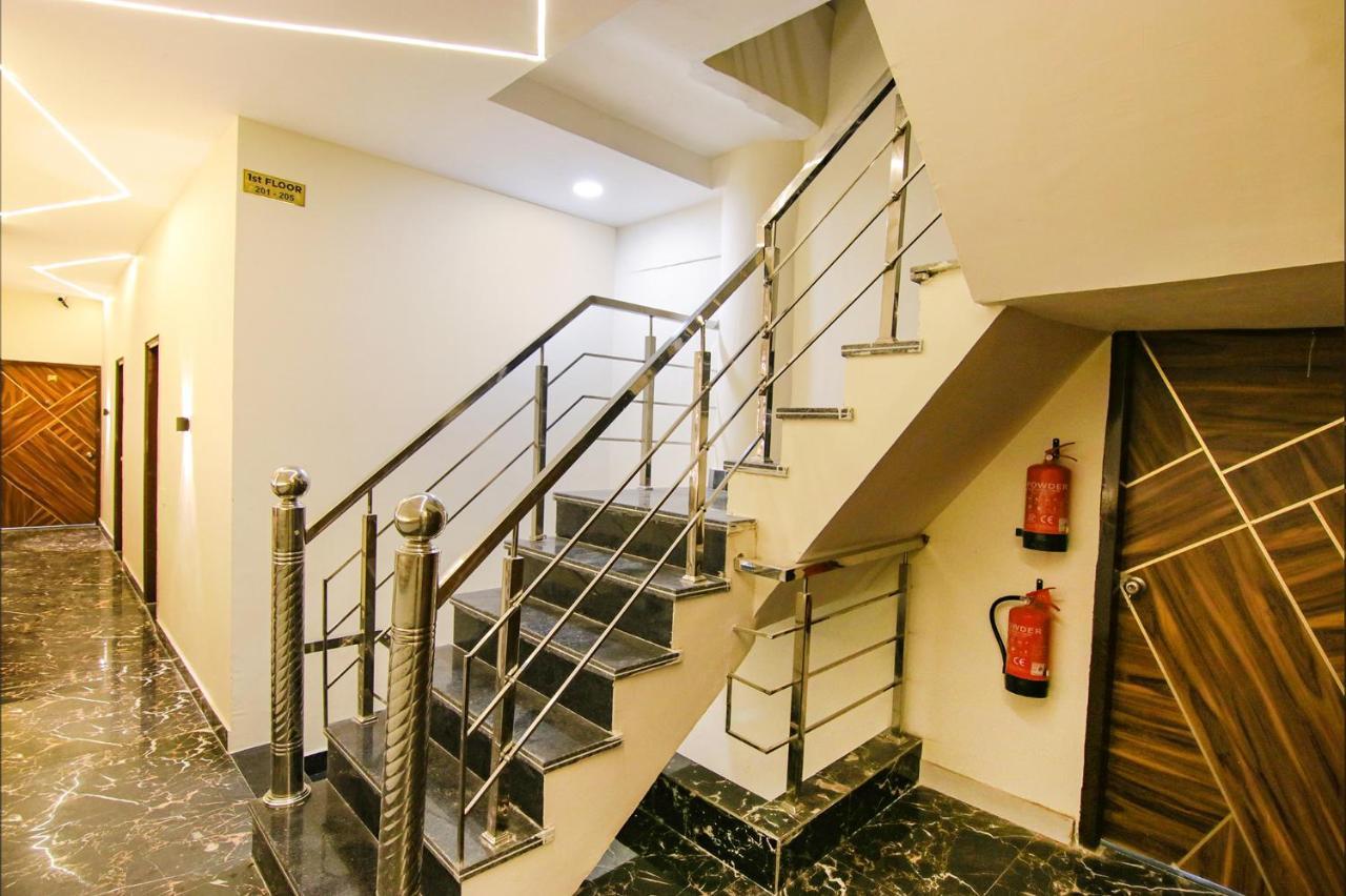 Fabhotel Palm Plaza Zirakpur Extérieur photo